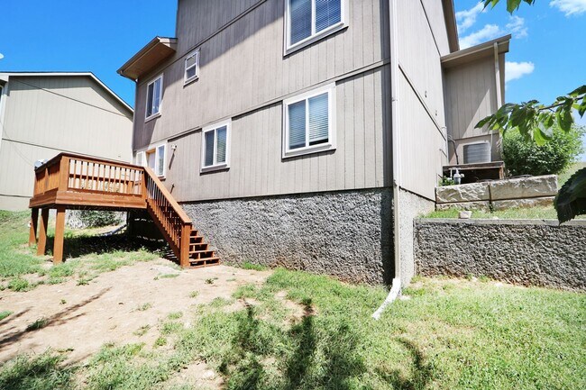 Building Photo - Beautifully Redone 2 Story Home!