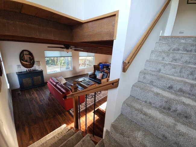 Building Photo - 14565 Carriage Ln