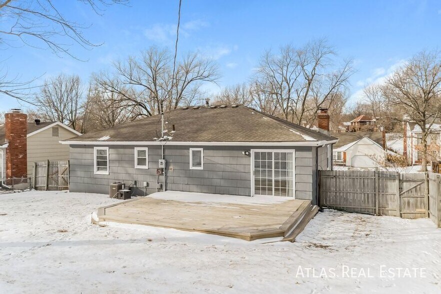 Building Photo - 9137 Switzer St