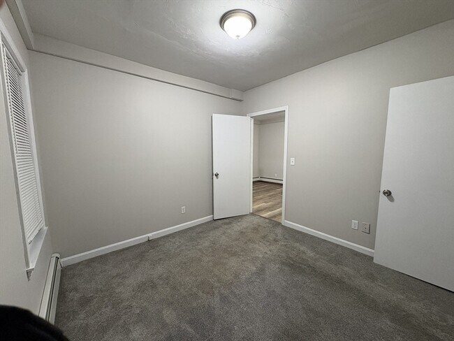 Building Photo - 171 Pleasant St