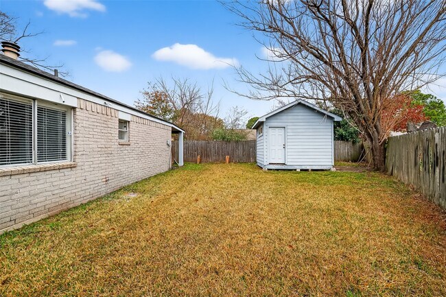 Building Photo - 10506 Ivy Oaks Ln