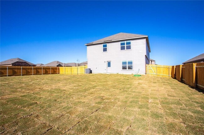 Building Photo - 14201 Prairie Sod Ln