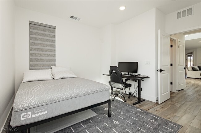 Building Photo - 6124 Redstone Hls Dr