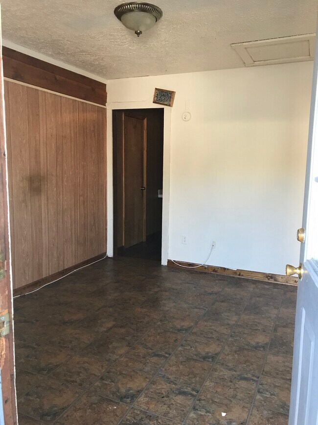 Building Photo - 41 Meadowgreen Dr