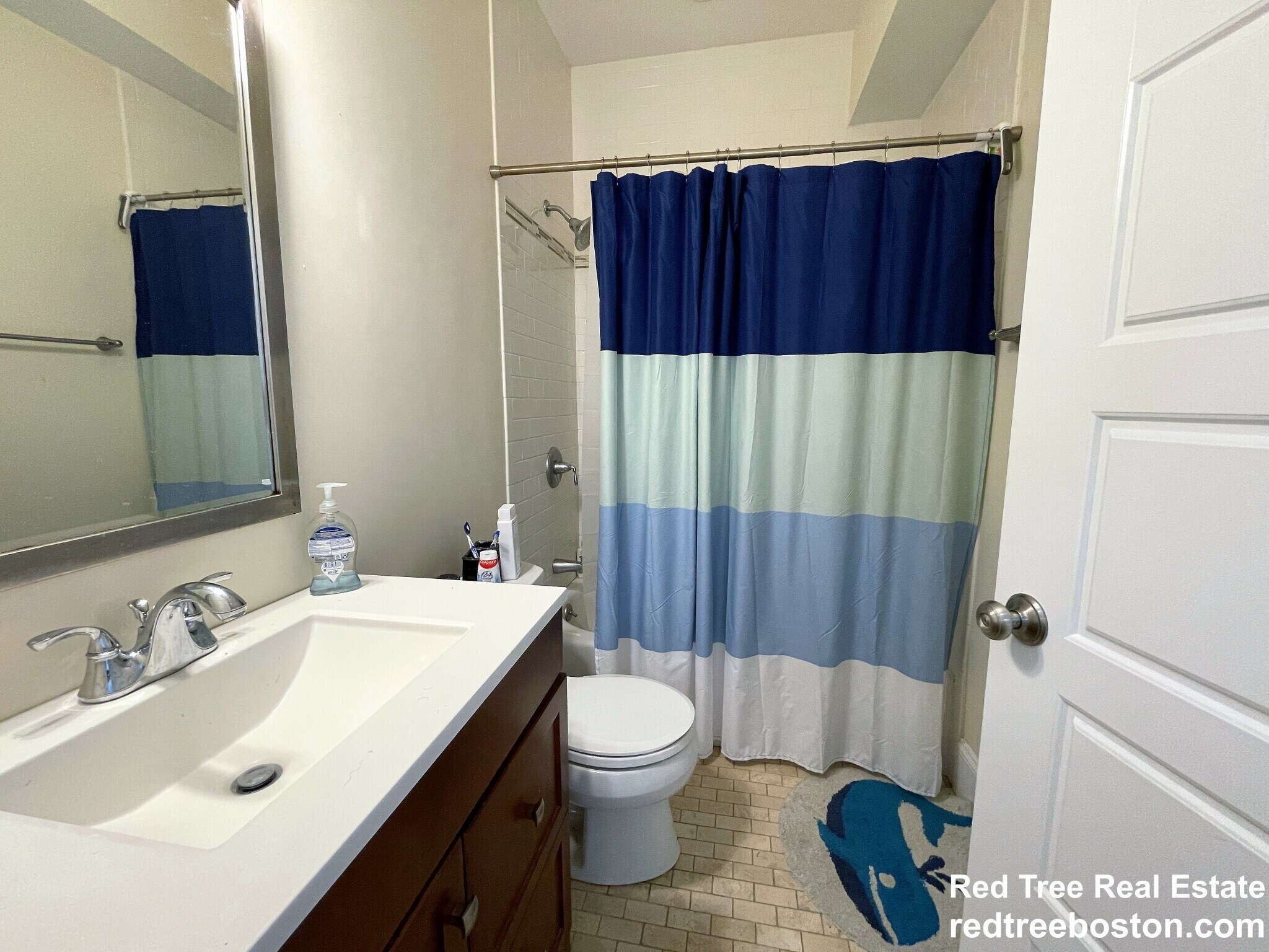 Building Photo - 1 Larose Pl