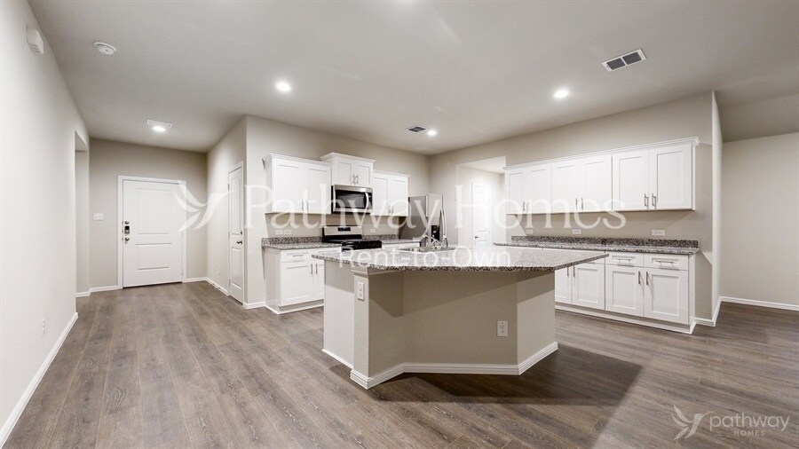 Building Photo - 1600 Vandemere Ct