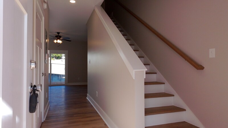 Building Photo - 231 Pineneedle Rd