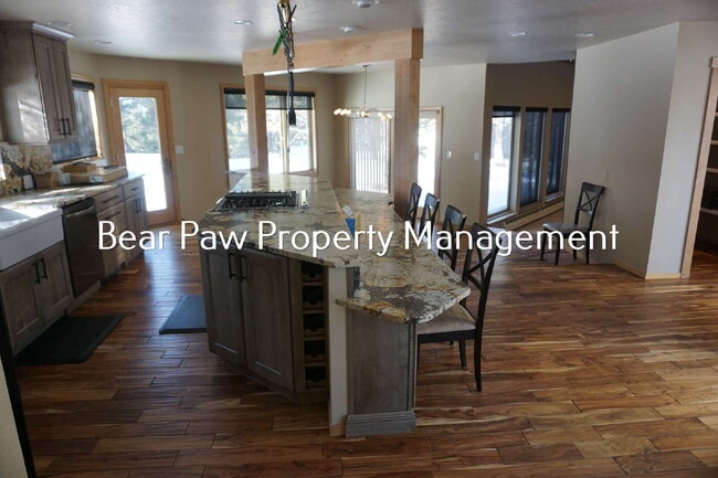 Building Photo - Unique Home In Genesee!!