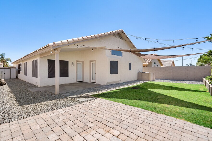 Building Photo - 7936 W Taro Ln