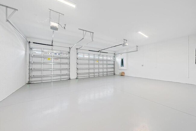 Building Photo - 5432 Pecan Dr