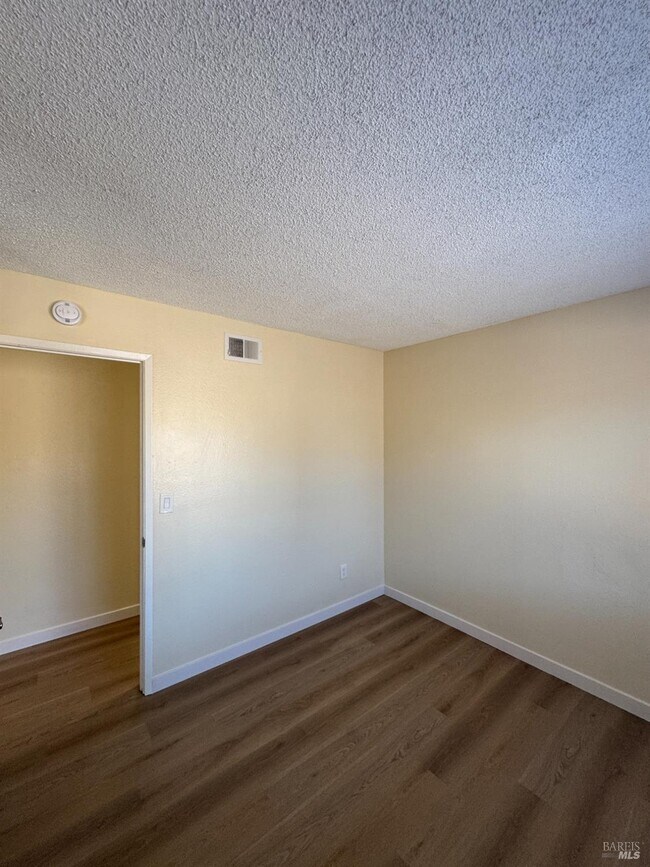 Building Photo - 120 Merrimac Ct