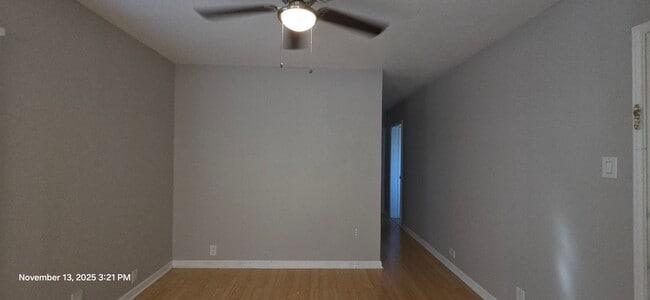 Building Photo - Mahncke Park ~ 2bd/1ba ~ Cozy Apartment