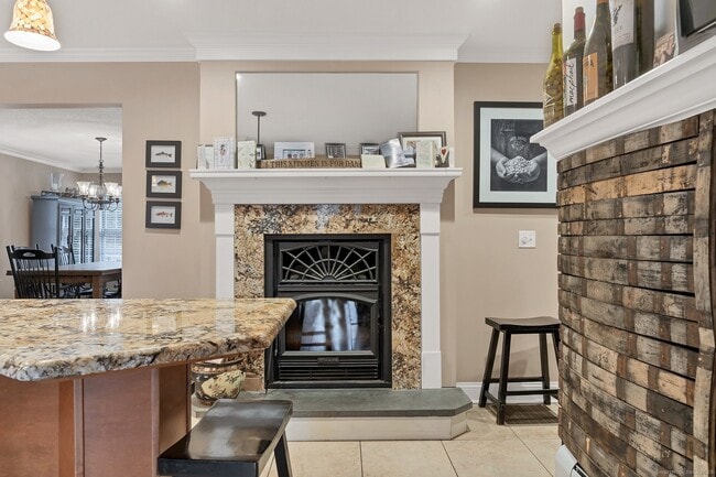 Building Photo - 113 Flat Rock Rd