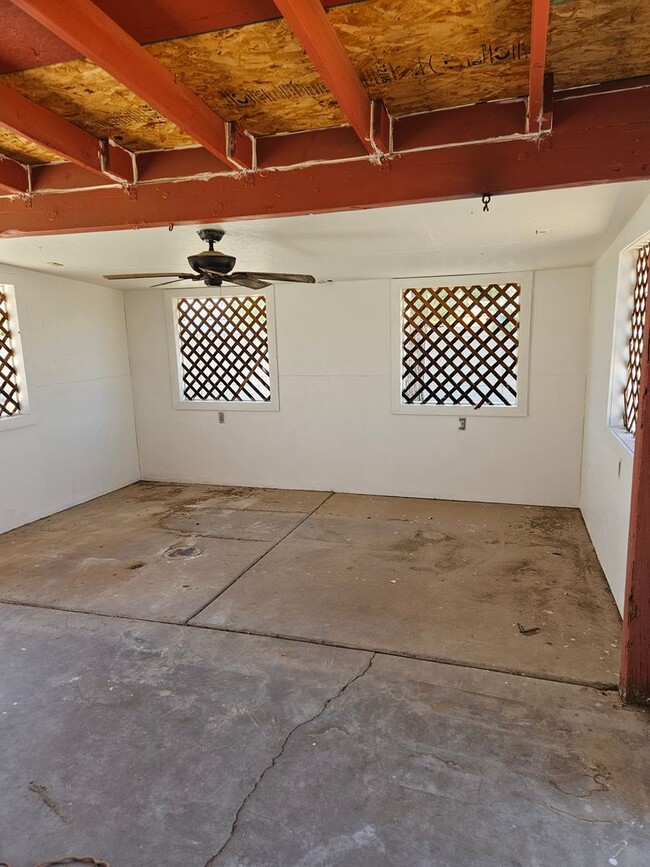Building Photo - EAST MESA HOME FOR RENT