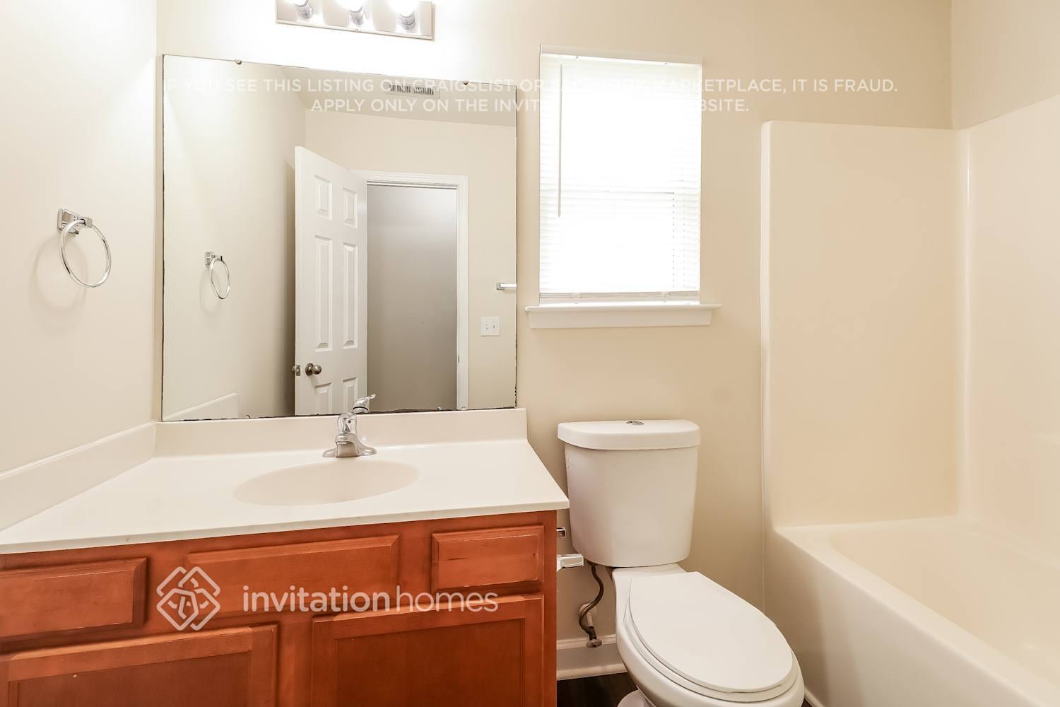 Building Photo - 740 Raindrops Rd