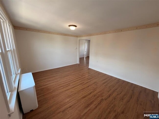Building Photo - 67 Morgan Pl