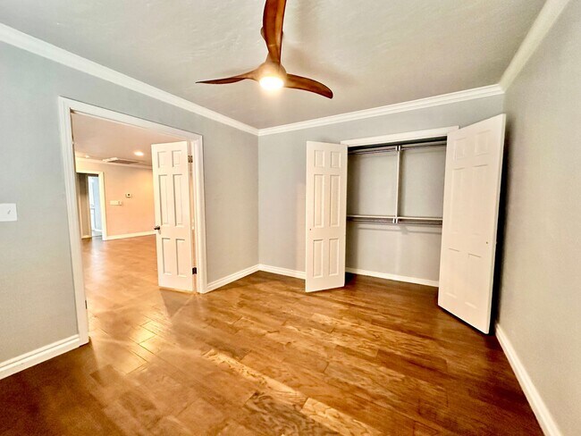 Building Photo - 3 Bed Home OKC - Move in Deposit-Free! (If Qualified)