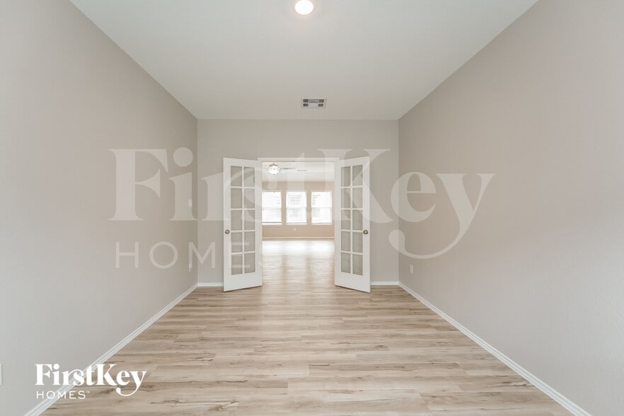 Building Photo - 3211 Calla Lily Trl