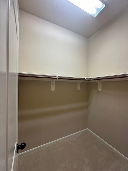 Building Photo - 2922 Firewalk Trace