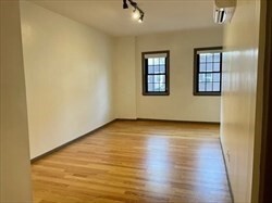 Building Photo - 109 Webster Ave
