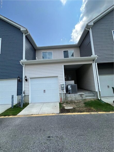 Building Photo - 1521 Auckland Ct