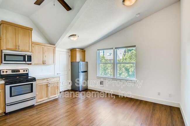 Building Photo - 3603 N Albina Ave