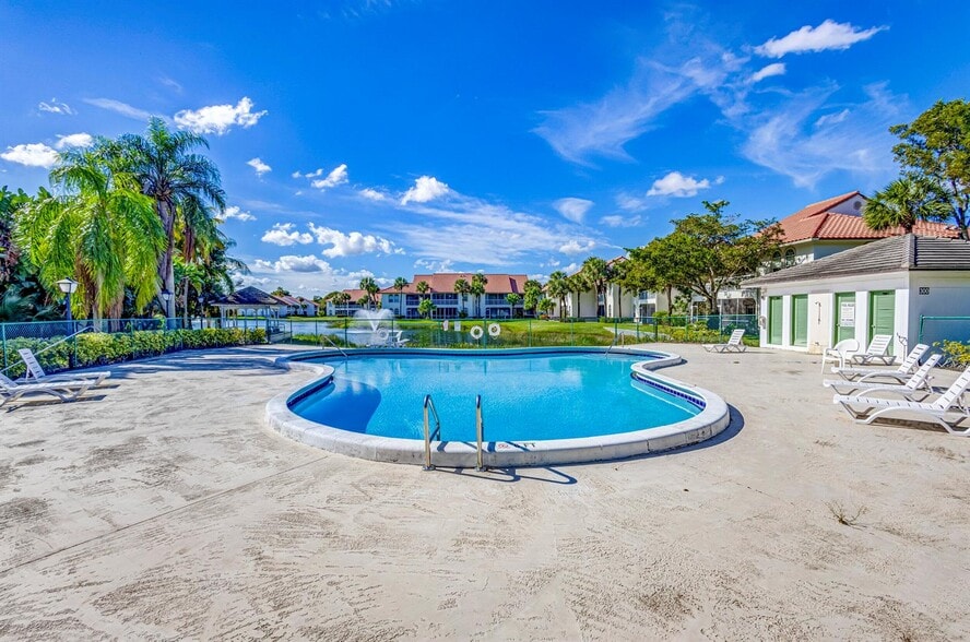Building Photo - 296 Cypress Point Dr