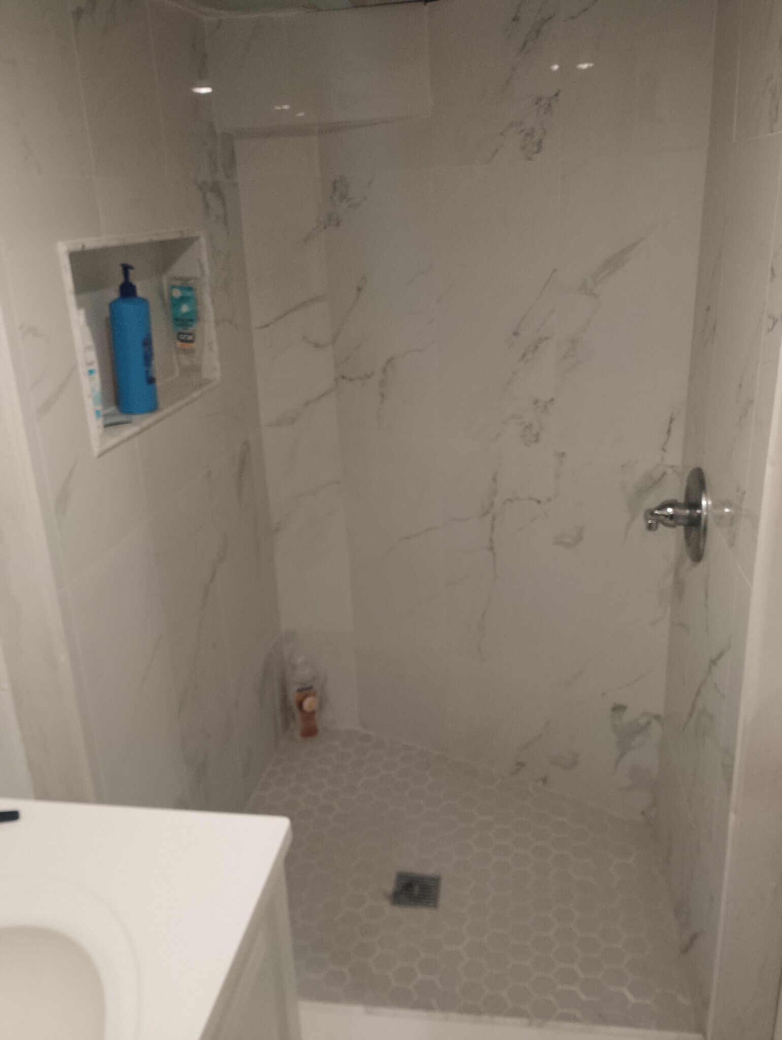 Building Photo - 11 47th St