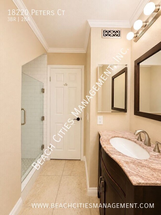 Building Photo - 18220 Peters Ct