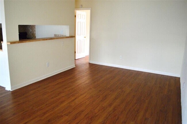 Building Photo - 4709 Harmon Ave