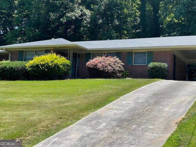 Building Photo - 3050 Rebecca Dr SW