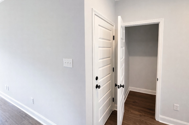 Building Photo - 532 Rohan Dr