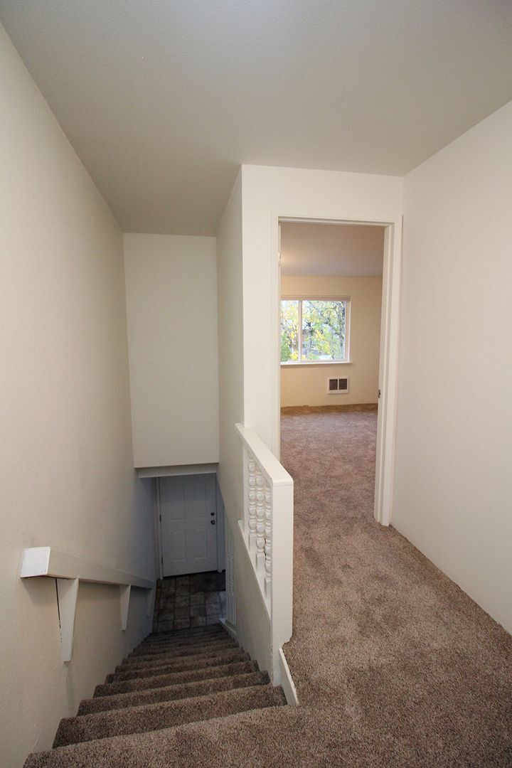 Building Photo - 2658-2658 SE 125th Ave