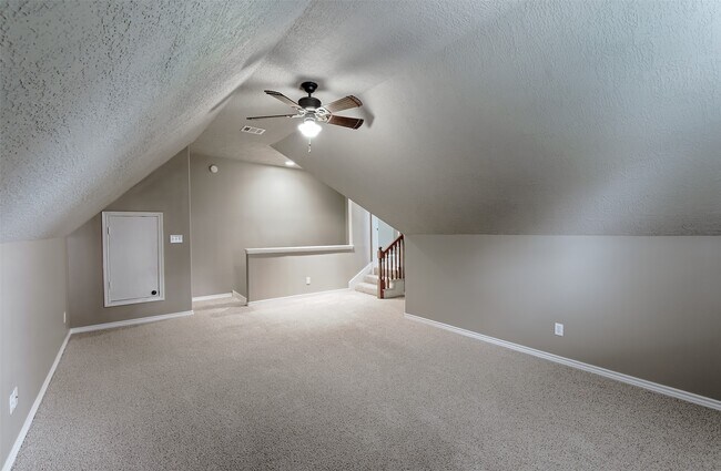 Building Photo - 14918 Pollux Dr