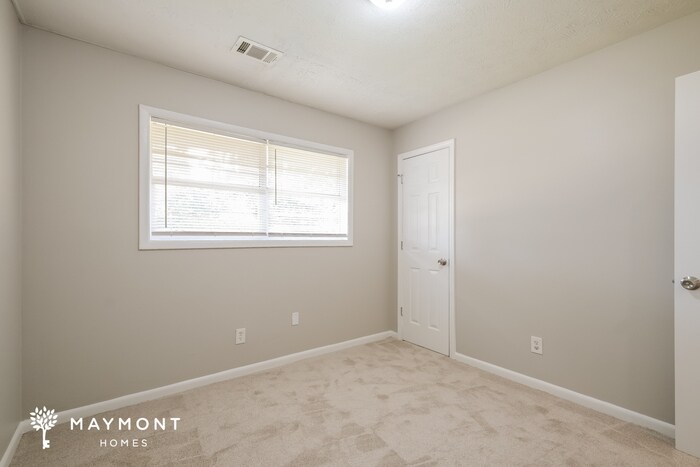 Building Photo - 1358 Stoneham Ct