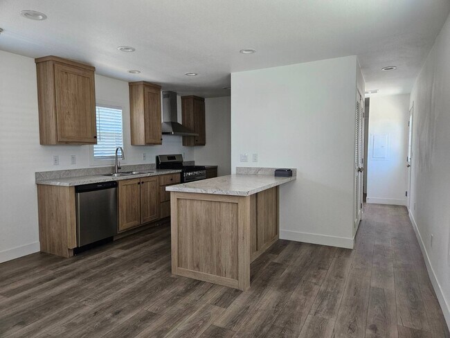 Building Photo - 1409 N French St