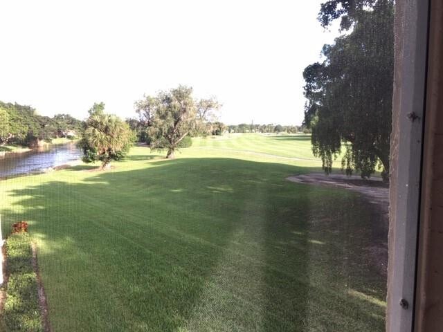 Building Photo - 250 Jacaranda Dr