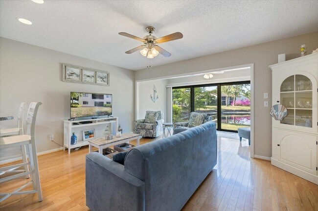 Building Photo - 772 Bird Bay Dr N