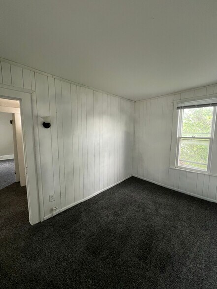 Building Photo - 139 Whiley Ave