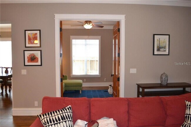 Building Photo - 3611 S Waverly Pl