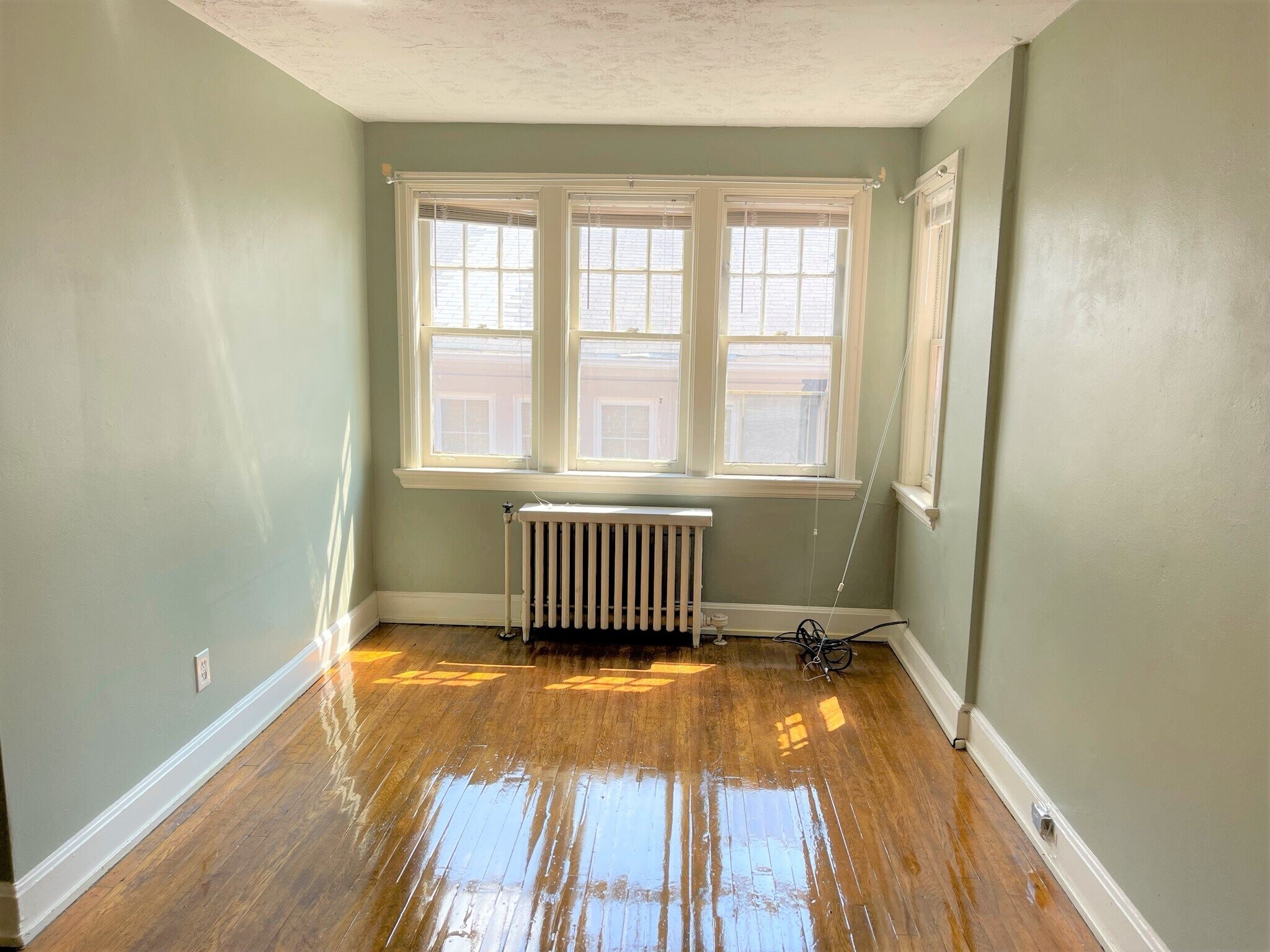 Building Photo - 6532 Wilkins Ave