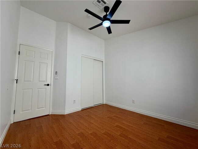 Building Photo - 3813 Sorrowing Sparrow Ct