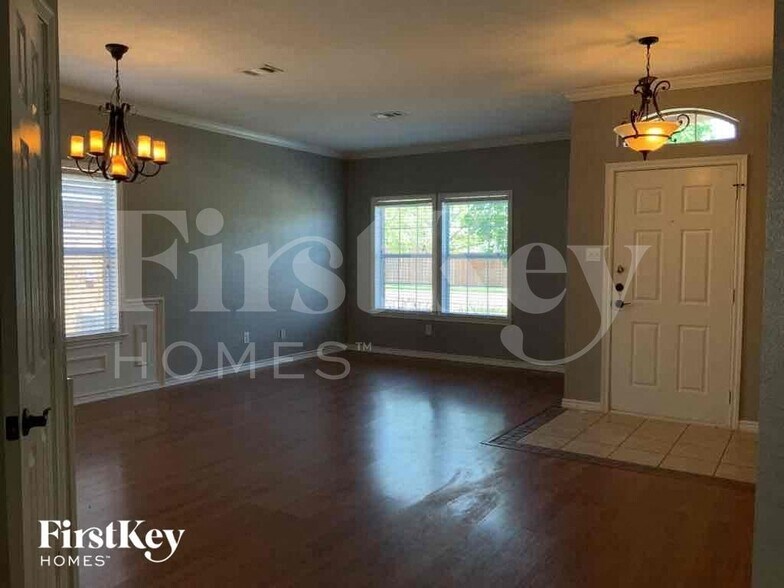 Building Photo - 3512 Big Horn Trail