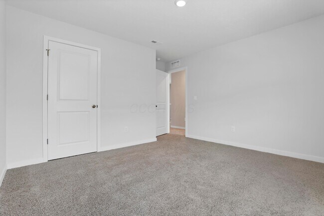 Building Photo - 6302 Marinelli Dr N