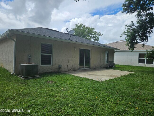 Building Photo - 2715 Lantana Lakes Dr