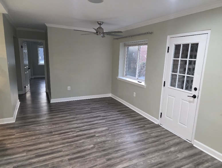 Building Photo - 9250 Edwards Way