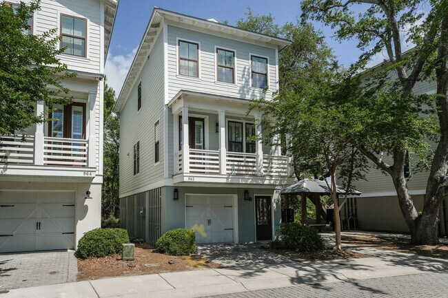 Building Photo - 3/2.5 Fully Furnished Home in Sullivans Pointe Located in Mt. Pleasant!