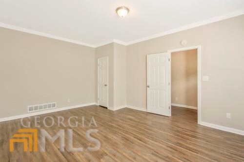 Building Photo - 3462 Calumet Rd