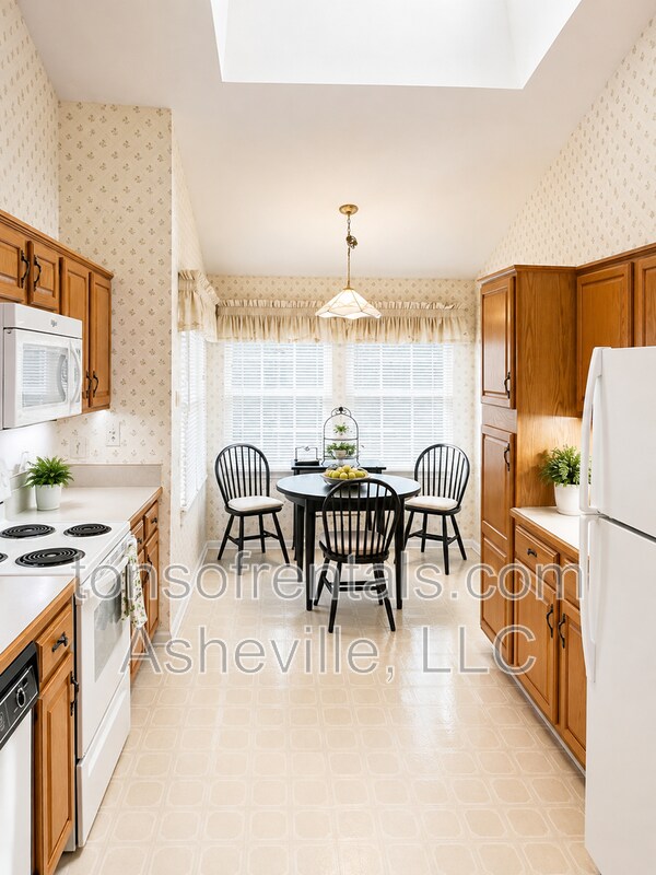 Building Photo - 107 Jenny Lind Dr