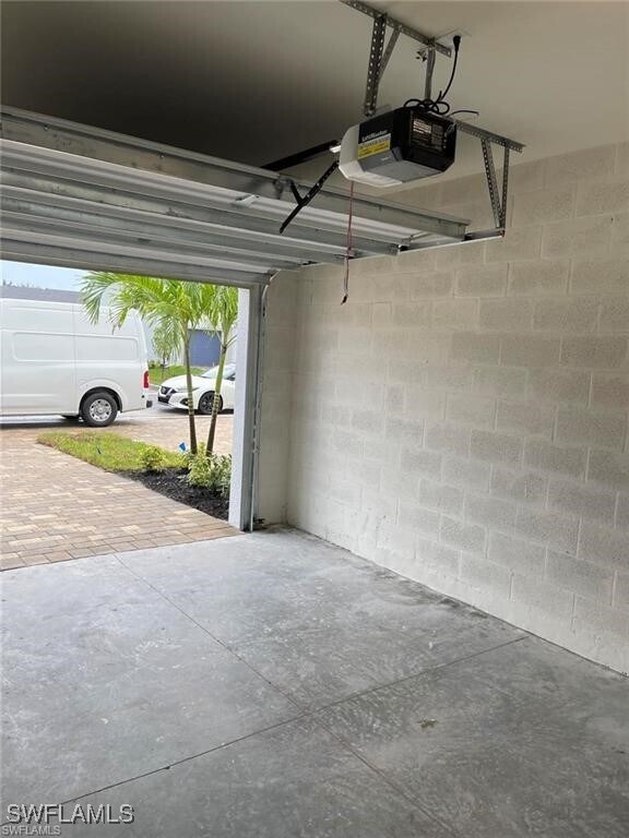 Building Photo - 15141 Wildflower Cir